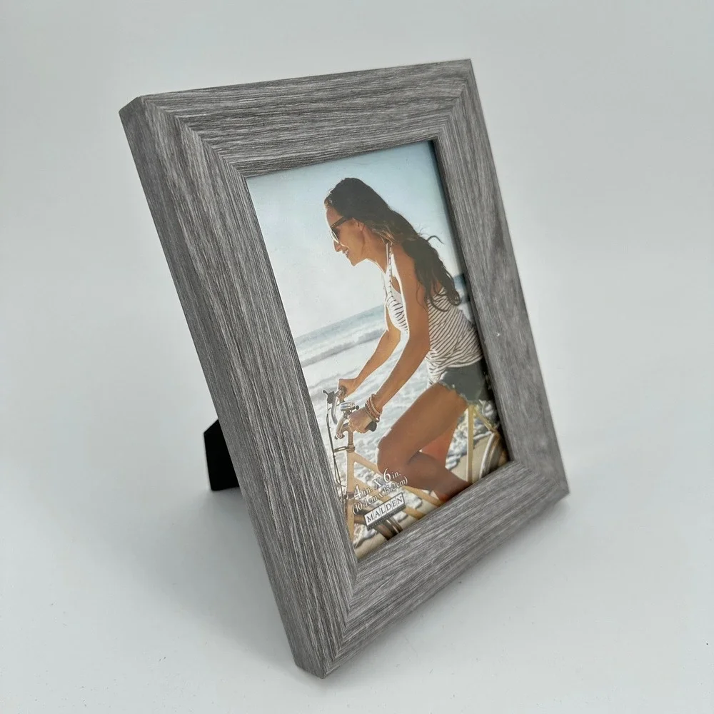 Malden International Designs 4x6 Gray Wood Grain Picture Frame Tabletop Wall